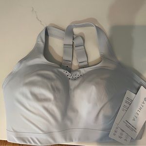 Nwt Athleta sports bra size 34dd